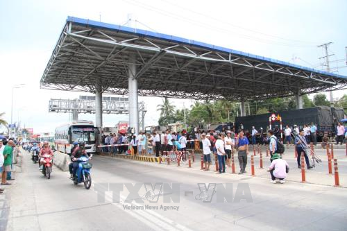 Giao thông lại hỗn loạn tại trạm BOT Cần Thơ - Phụng Hiệp 